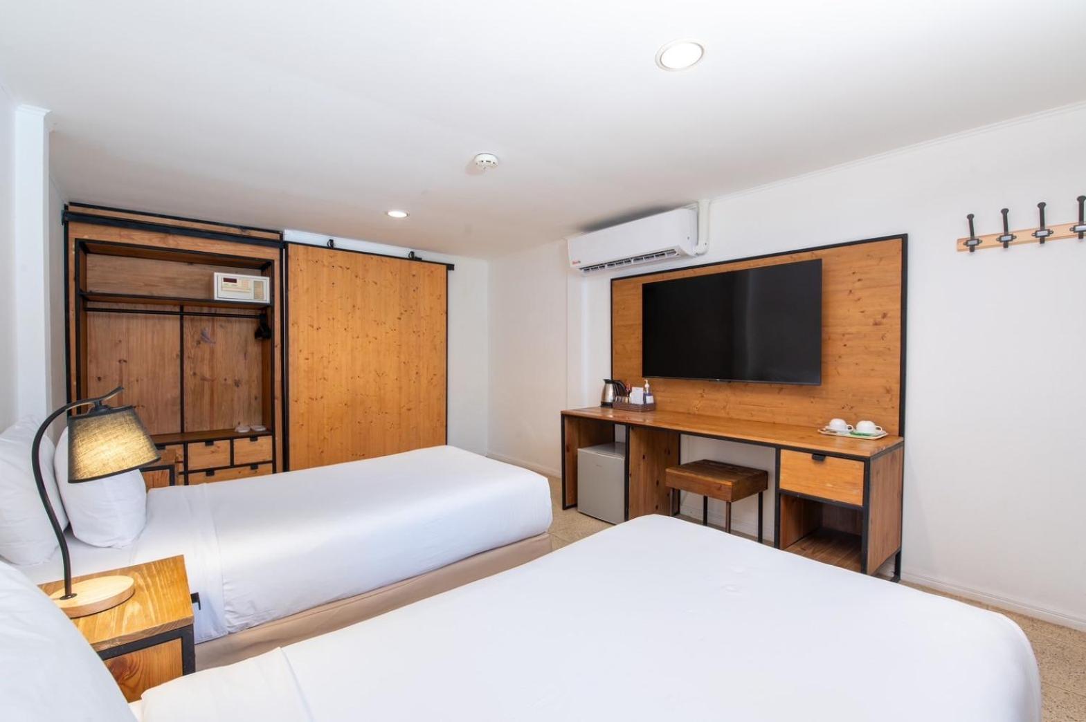 Dolphin Bay Beach Resort Sam Roi Yot Extérieur photo